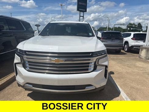 Used 2023 Chevrolet Tahoe High Country w/ Premium Package 2 RWD image 2