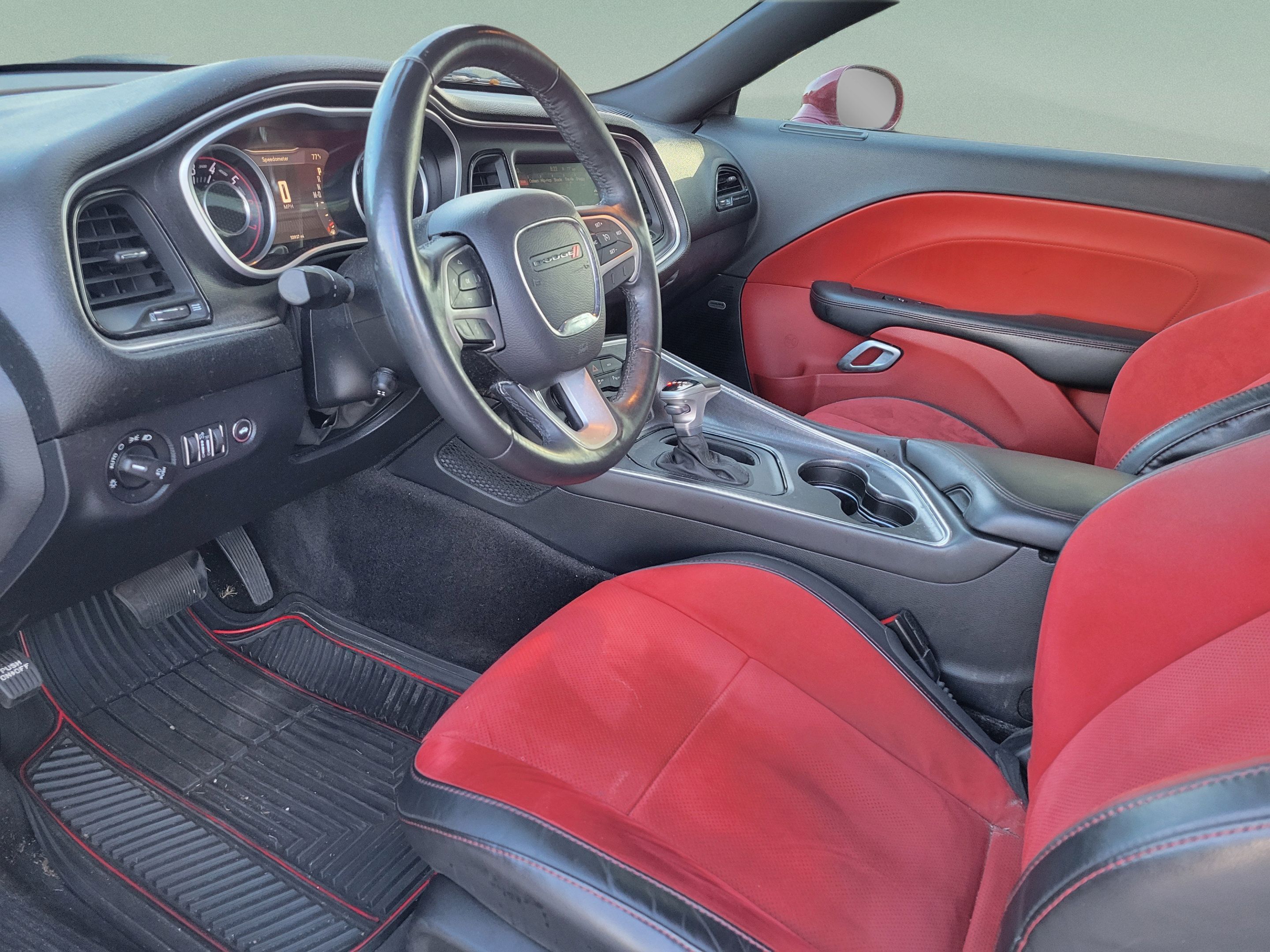 Used 2015 Dodge Challenger R/T Plus RWD image 13