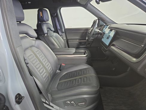 Used 2023 Rivian R1S Adventure image 24