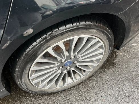 Used 2018 Ford Fusion Titanium image 14