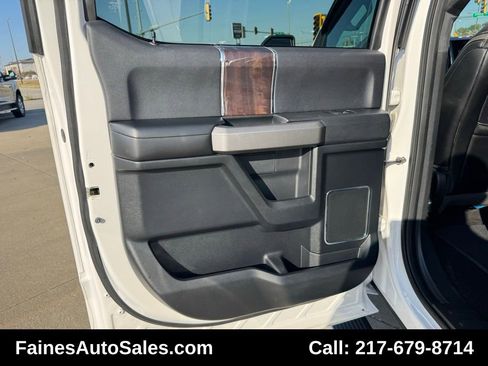 Used 2015 Ford F150 Platinum w/ Equipment Group 701A Luxury image 58