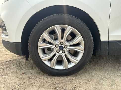 Used 2022 Ford Edge Titanium w/ Equipment Group 301A AWD/4WD image 15