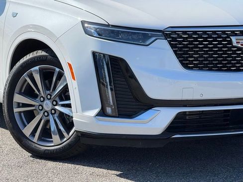 Certified 2024 Cadillac XT6 Premium Luxury w/ Platinum Package image 11