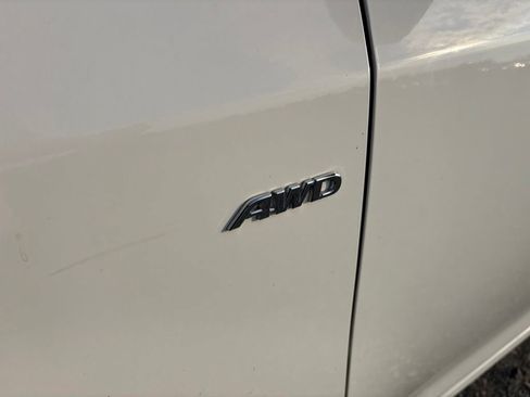 Used 2019 Toyota Sienna LE AWD/4WD image 5