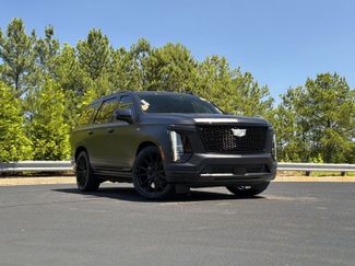 Used 2025 Cadillac Escalade Sport Platinum AWD/4WD video 2