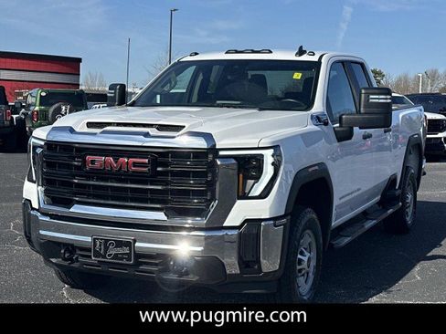 Used 2024 GMC Sierra 2500 Pro w/ Convenience Package image 3