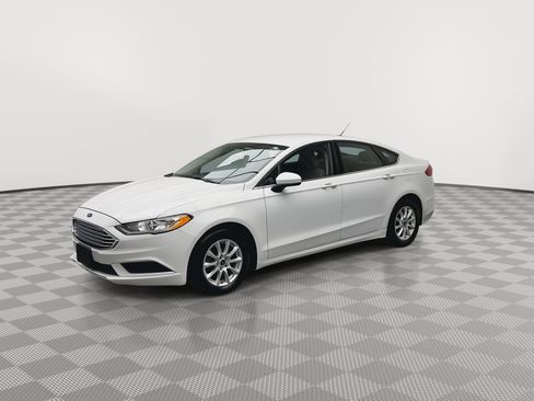 Used 2017 Ford Fusion S image 27