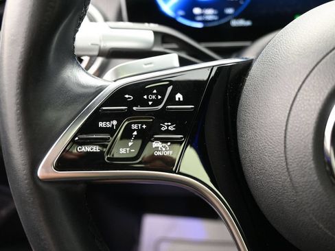 Used 2022 Mercedes-Benz EQS 450+ Sedan image 25