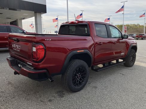 New 2026 GMC Canyon Elevation image 7