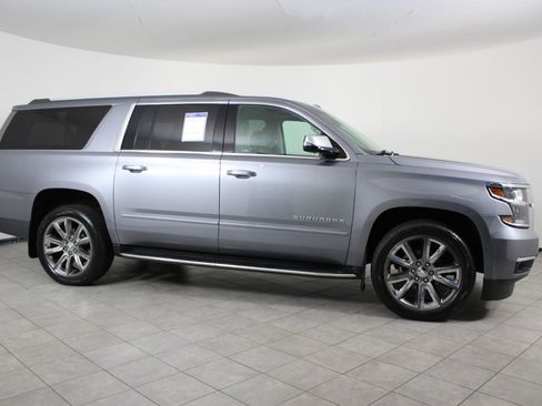 Used 2018 Chevrolet Suburban Premier image 8