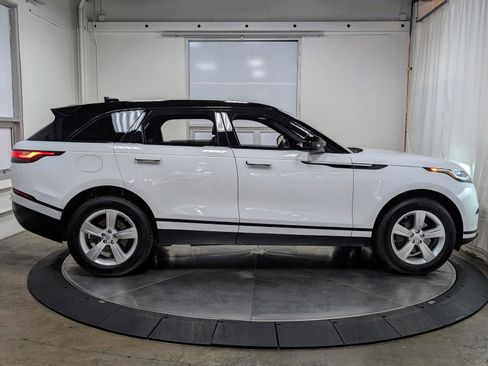 Used 2018 Land Rover Range Rover Velar S image 10