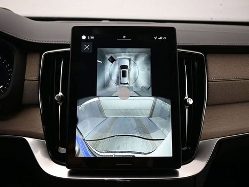 New 2026 Volvo XC90 B6 Ultra w/ Protection Package image 22