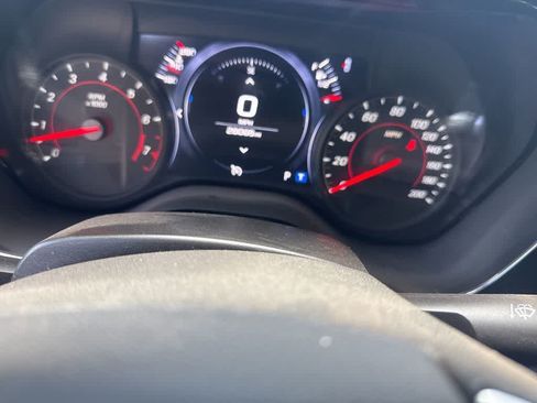 Used 2021 Chevrolet Camaro SS RWD image 11