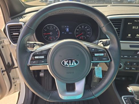 Certified 2022 Kia Sportage Nightfall Edition FWD image 29