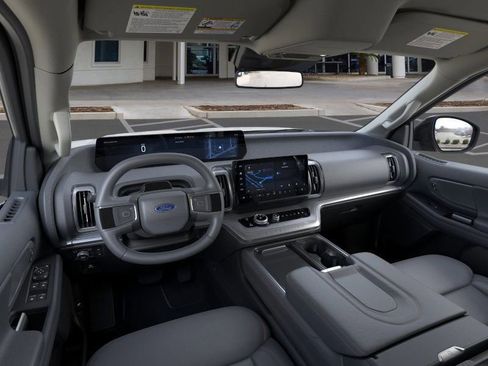 New 2026 Ford Expedition Max Active image 9