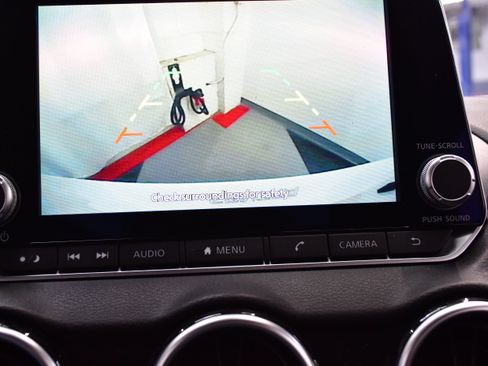 Used 2022 Nissan Sentra SR w/ Trunk Package image 41