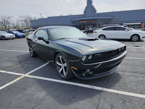 Used 2017 Dodge Challenger R/T Plus image 15