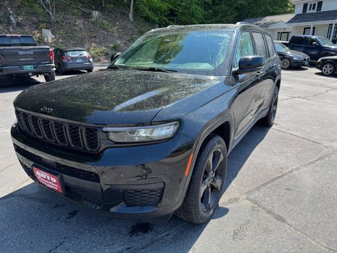 Used 2021 Jeep Grand Cherokee L Laredo AWD/4WD image 1