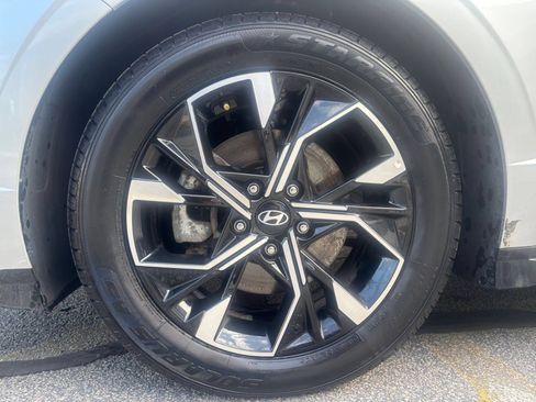 Used 2025 Hyundai Sonata SEL FWD image 31