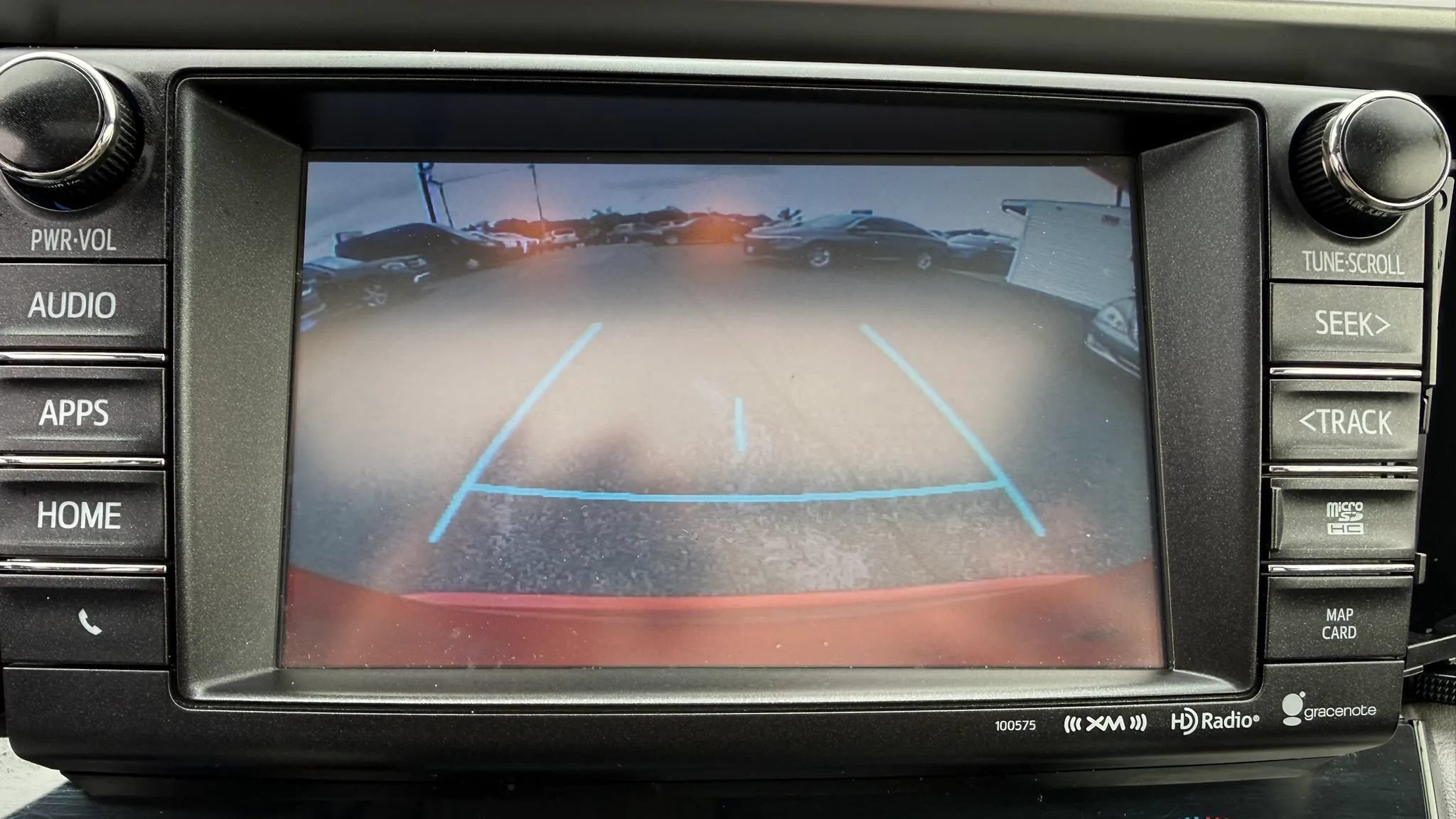 Used 2017 Toyota RAV4 XLE FWD image 19