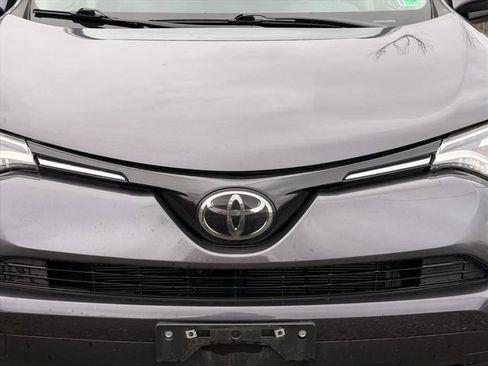Used 2018 Toyota RAV4 Limited w/ All Weather Liner Package image 9