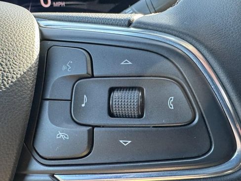 Used 2024 Buick Envista Sport Touring w/ Convenience II Package image 17