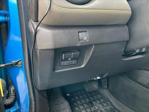 Used 2023 Chevrolet Colorado ZR2 w/ ZR2 Convenience Package III AWD/4WD image 26