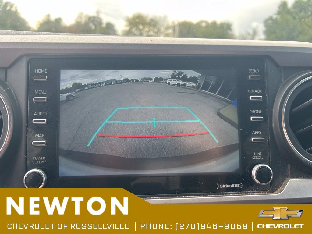 Used 2023 Toyota Tacoma SR5 AWD/4WD image 5