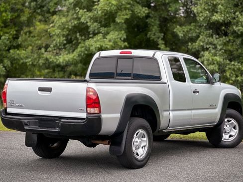 Used 2006 Toyota Tacoma 4x4 Access Cab V6 image 6