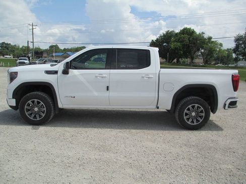 New 2026 GMC Sierra 1500 AT4 w/ AT4 Premium Package AWD/4WD image 11