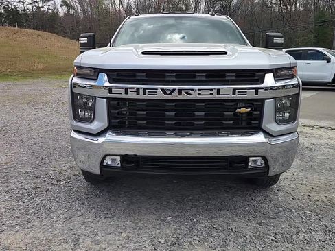 Used 2022 Chevrolet Silverado 3500 LT w/ Convenience Package AWD/4WD image 16