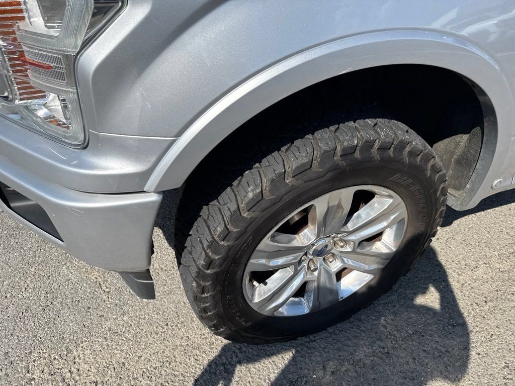Used 2019 Ford F150 Platinum w/ Equipment Group 701A Luxury AWD/4WD image 2