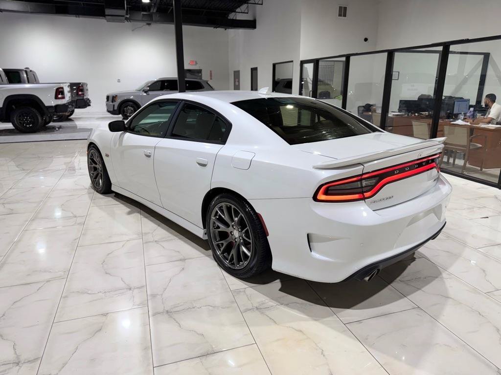 Used 2016 Dodge Charger SRT w/ Harman/Kardon Audio Group RWD image 10