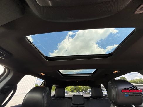 Used 2017 Ford Explorer Limited AWD/4WD image 15