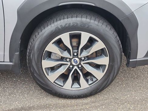 Used 2023 Subaru Outback Limited image 8