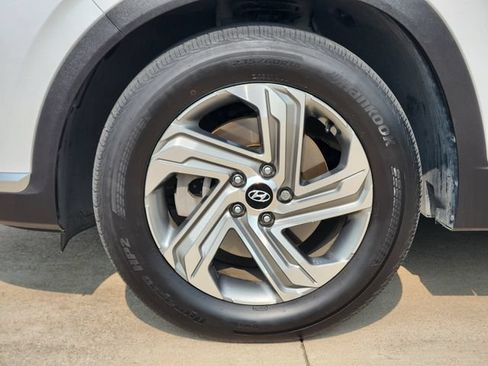 Used 2022 Hyundai Santa Fe SEL w/ Convenience + Premium Package FWD image 10