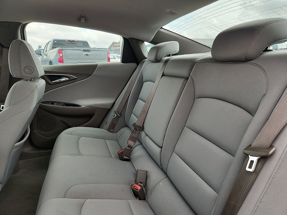 Used 2025 Chevrolet Malibu LT FWD image 7