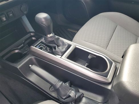 Used 2022 Toyota Tacoma SR5 image 20