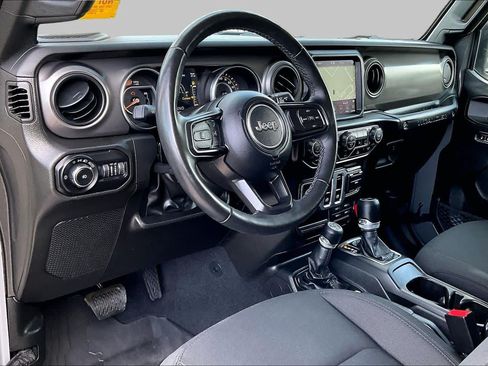 Used 2022 Jeep Wrangler Sport AWD/4WD image 13
