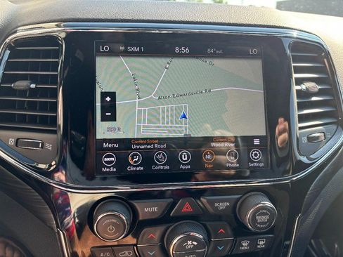 Used 2020 Jeep Grand Cherokee Altitude AWD/4WD image 24