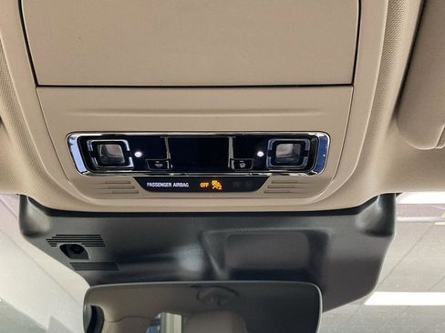 Used 2024 Lincoln Corsair AWD w/ Equipment Group 101A image 19