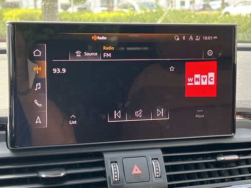 Used 2023 Audi Q5 2.0T Premium w/ Convenience Package image 25