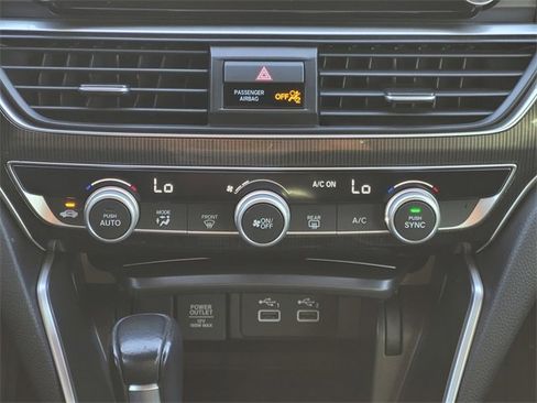Used 2022 Honda Accord Sport image 15