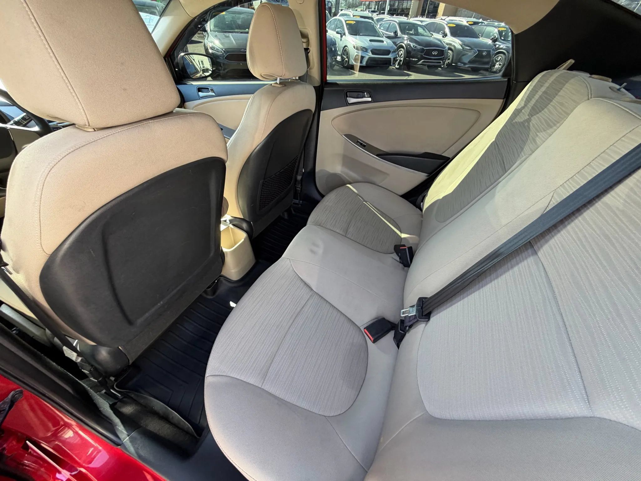 Used 2016 Hyundai Accent SE FWD image 25