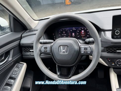 Used 2023 Honda Accord EX image 11
