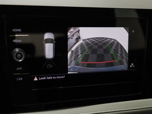 New 2026 Volkswagen Taos S image 9