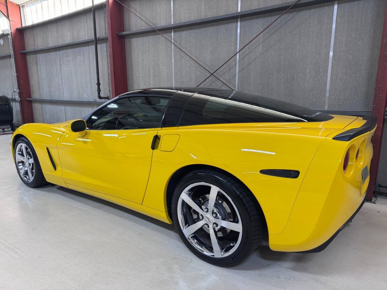 Used 2008 Chevrolet Corvette Coupe w/ Preferred Equipment Group RWD image 7