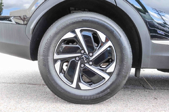 Certified 2023 Kia Sportage LX AWD/4WD image 11