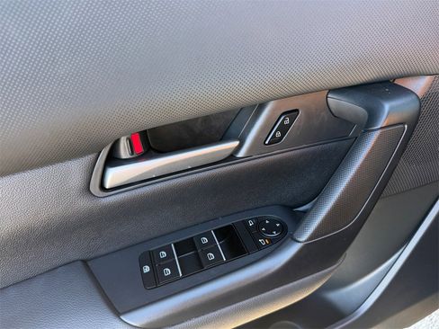 Certified 2025 MAZDA CX-50 AWD 2.5 S w/ Preferred Package image 11