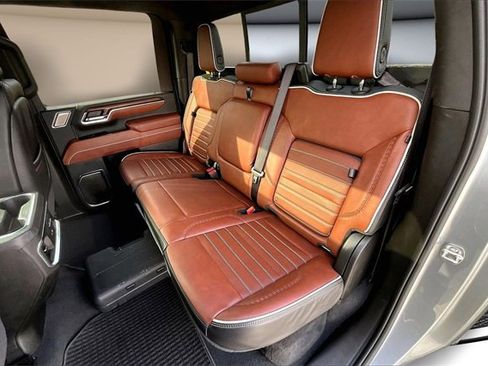 Used 2025 GMC Sierra 2500 Denali Ultimate image 23